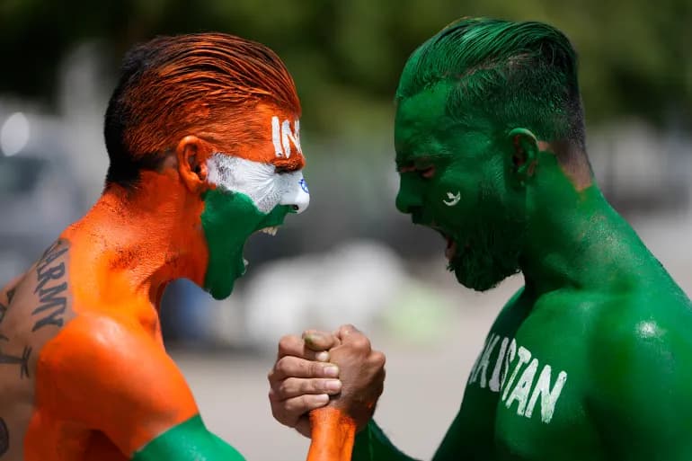 India thumps Pakistan in T20 World Cup thriller!